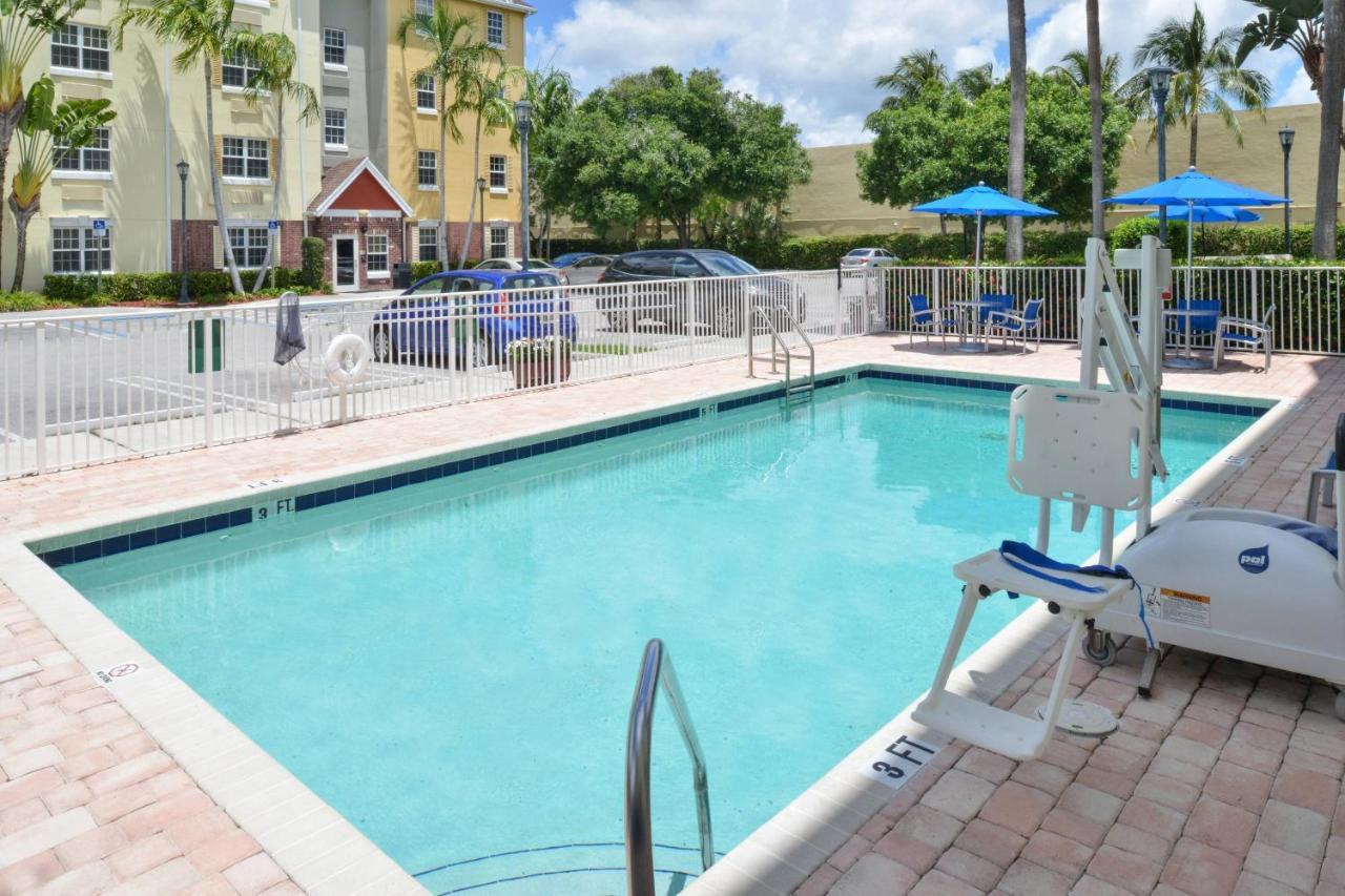 Towneplace Suites Miami West Doral Area Exterior photo